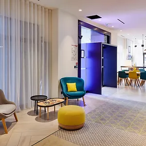 Holiday By Ihg Nice